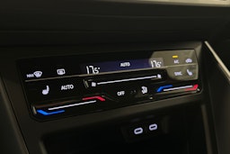 punainen Volkswagen Polo 2023 kuva 23.