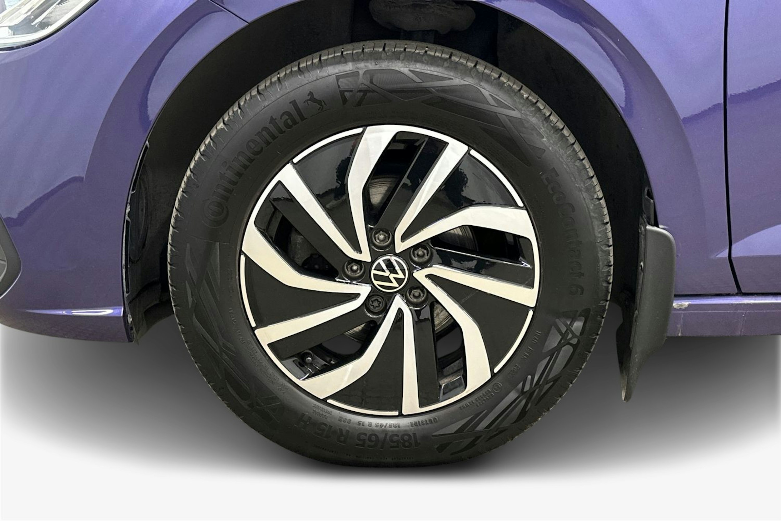 violetti Volkswagen Polo 2023 kuva 9.