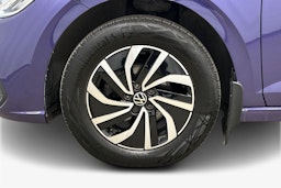 violetti Volkswagen Polo 2023 kuva 9.