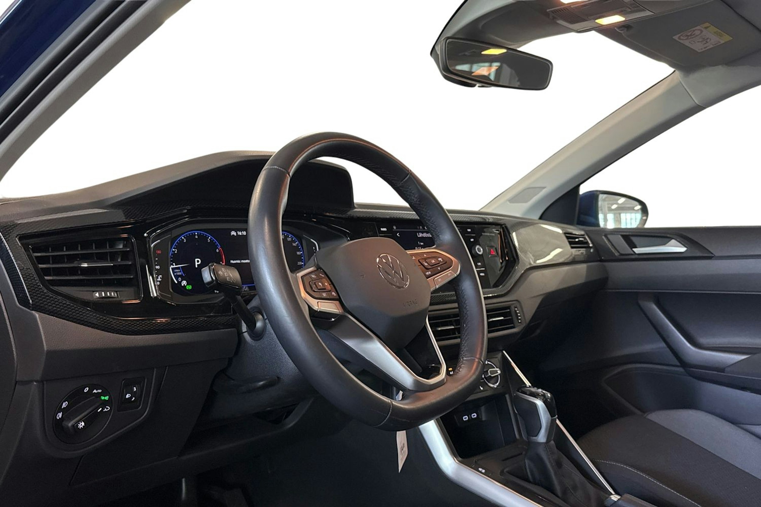 sininen Volkswagen Polo 2023 kuva 3.