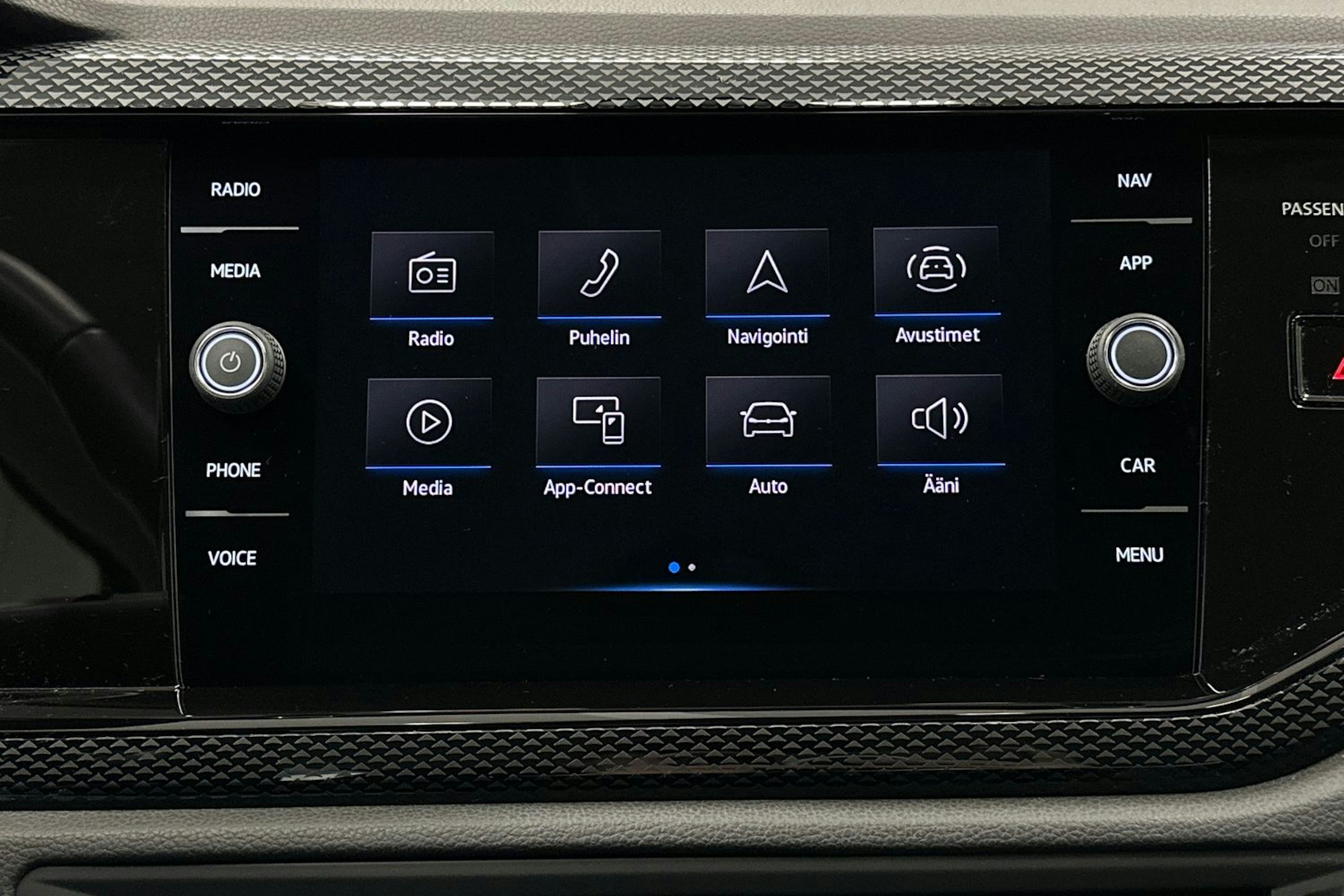 sininen Volkswagen Polo 2023 kuva 20.
