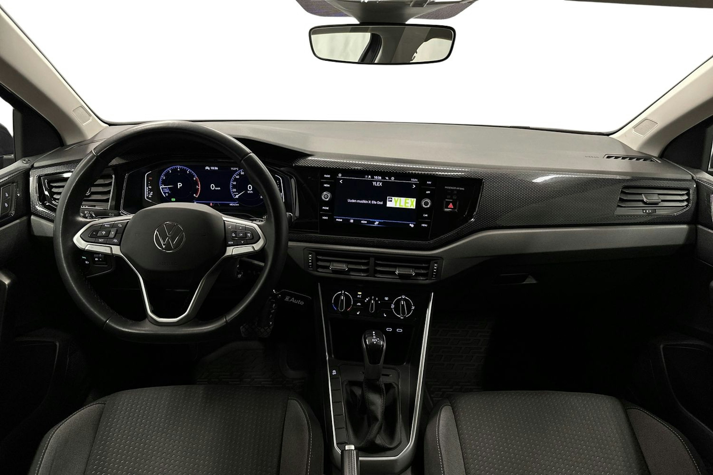 harmaa Volkswagen Polo 2023 kuva 9.