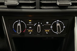 harmaa Volkswagen Polo 2023 kuva 21.