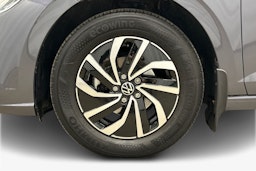 harmaa Volkswagen Polo 2023 kuva 11.