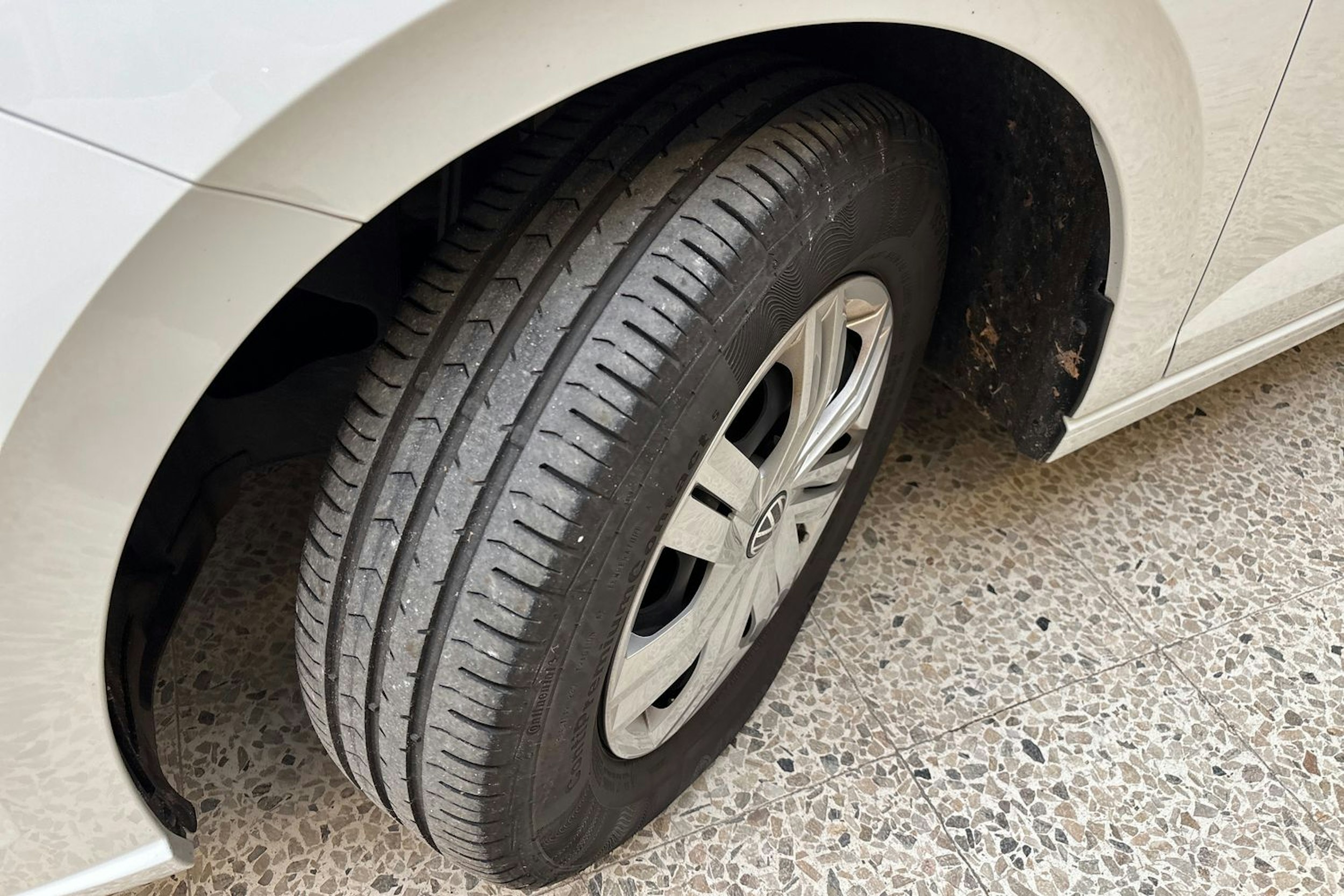 valkoinen Volkswagen Polo 2023 kuva 13.