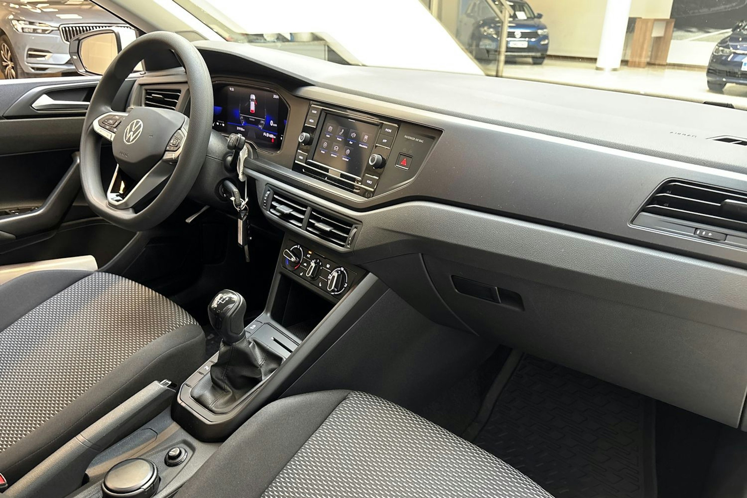 valkoinen Volkswagen Polo 2023 kuva 23.