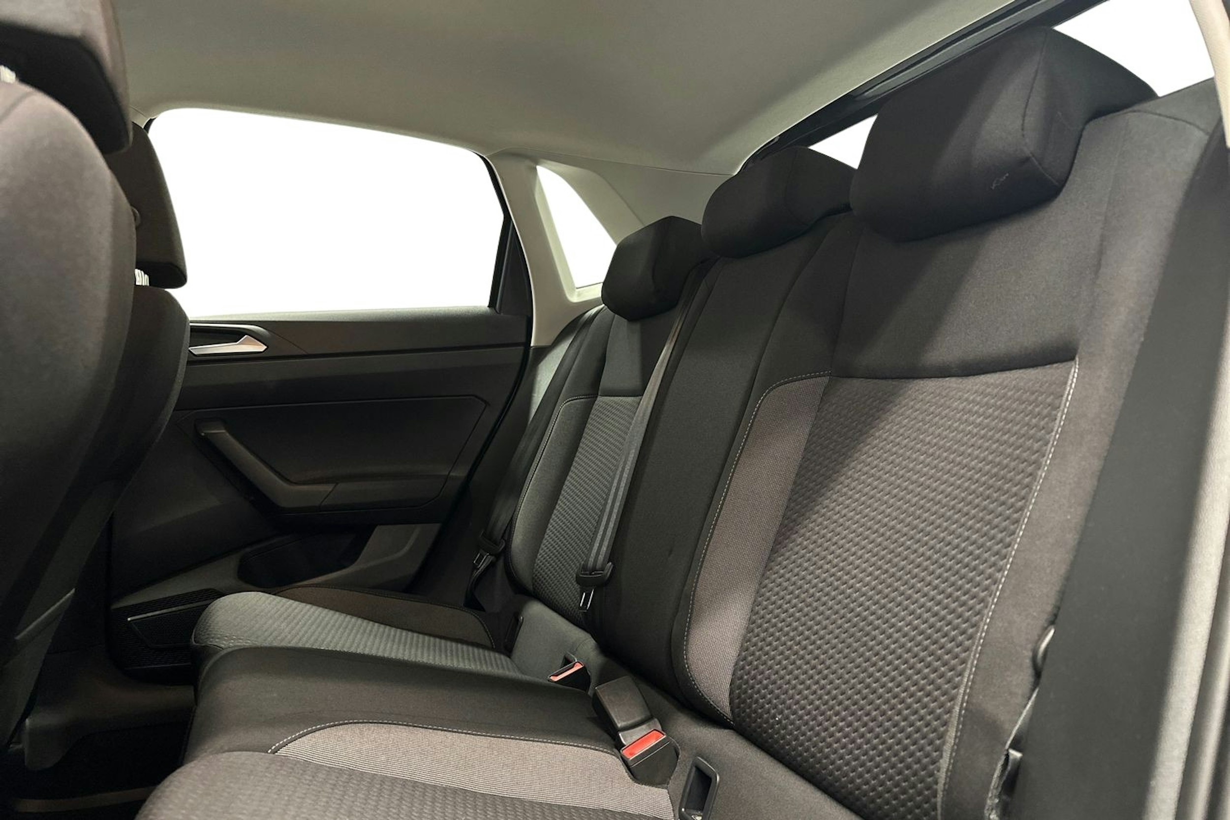 harmaa Volkswagen Polo 2023 kuva 10.