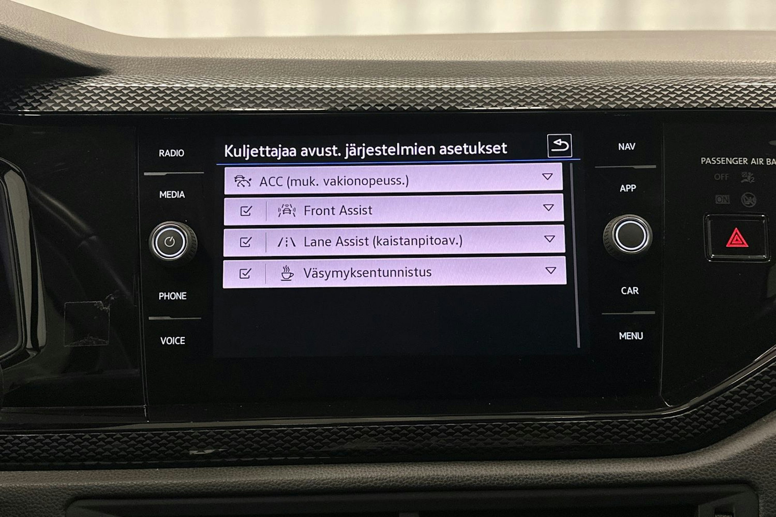 harmaa Volkswagen Polo 2023 kuva 20.