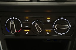harmaa Volkswagen Polo 2023 kuva 22.