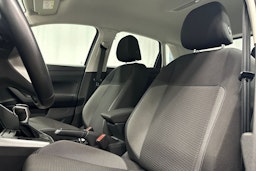 harmaa Volkswagen Polo 2023 kuva 24.