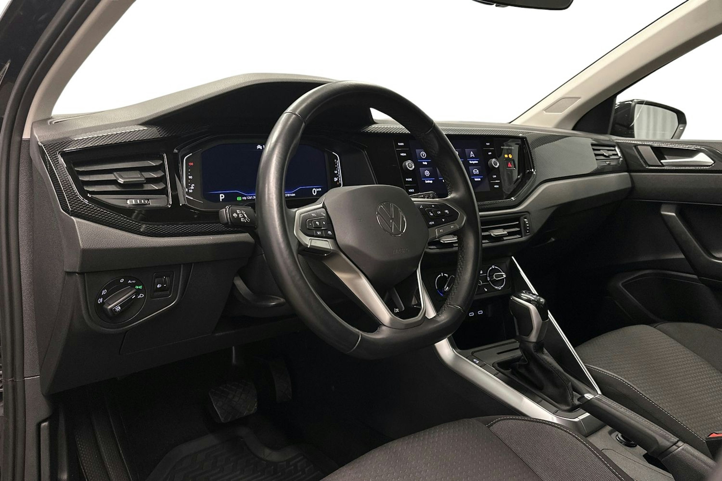 musta Volkswagen Polo 2023 kuva 7.