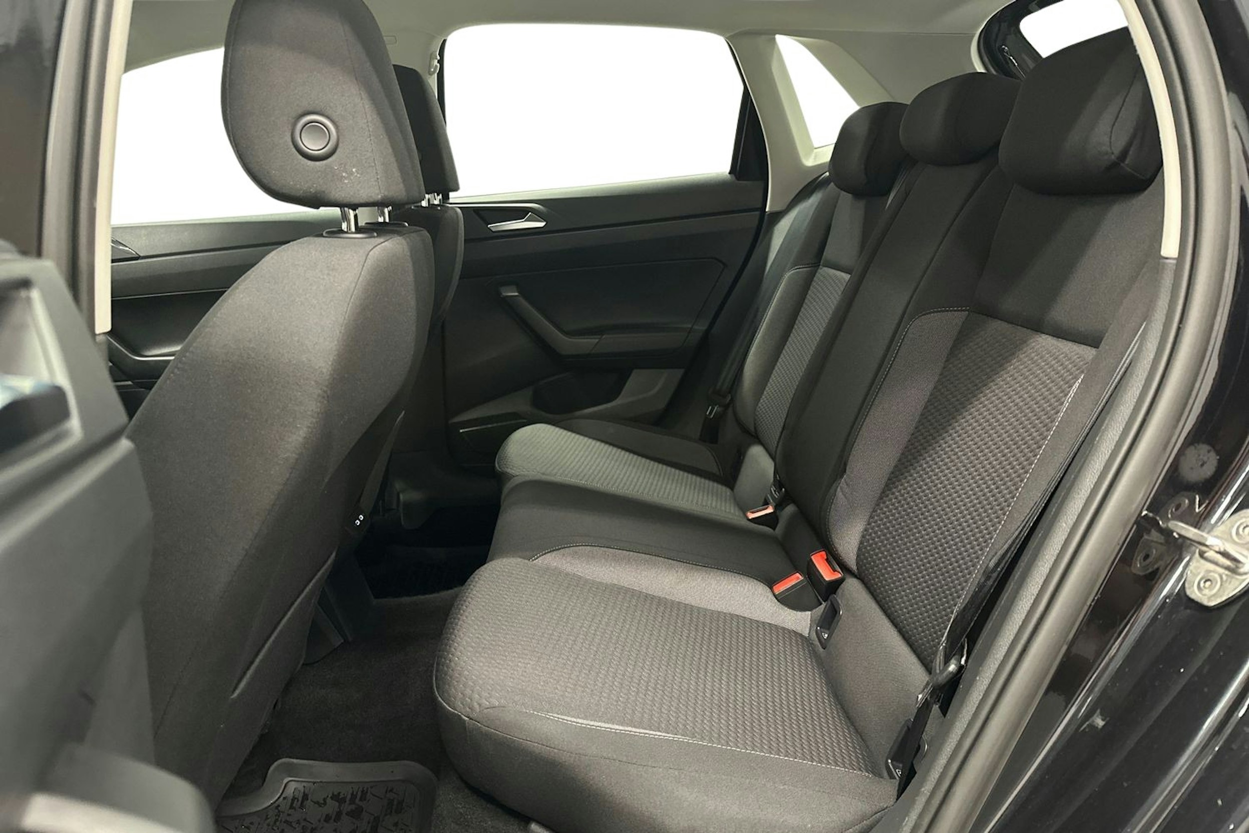 musta Volkswagen Polo 2023 kuva 10.
