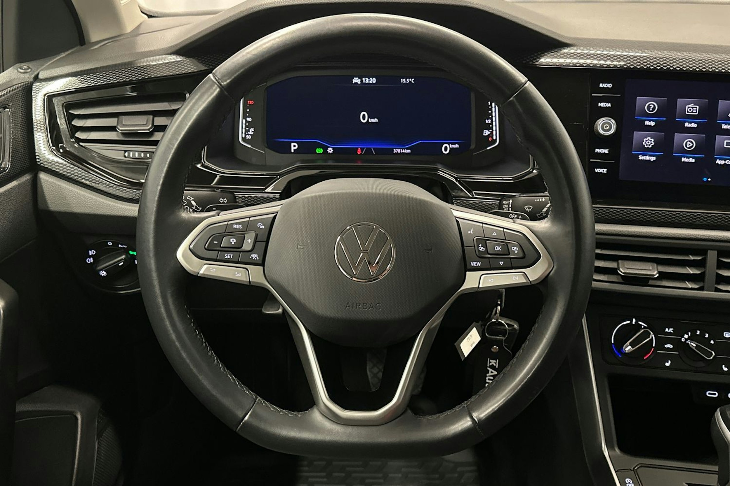 musta Volkswagen Polo 2023 kuva 16.