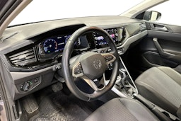 harmaa Volkswagen Polo 2023 kuva 7.