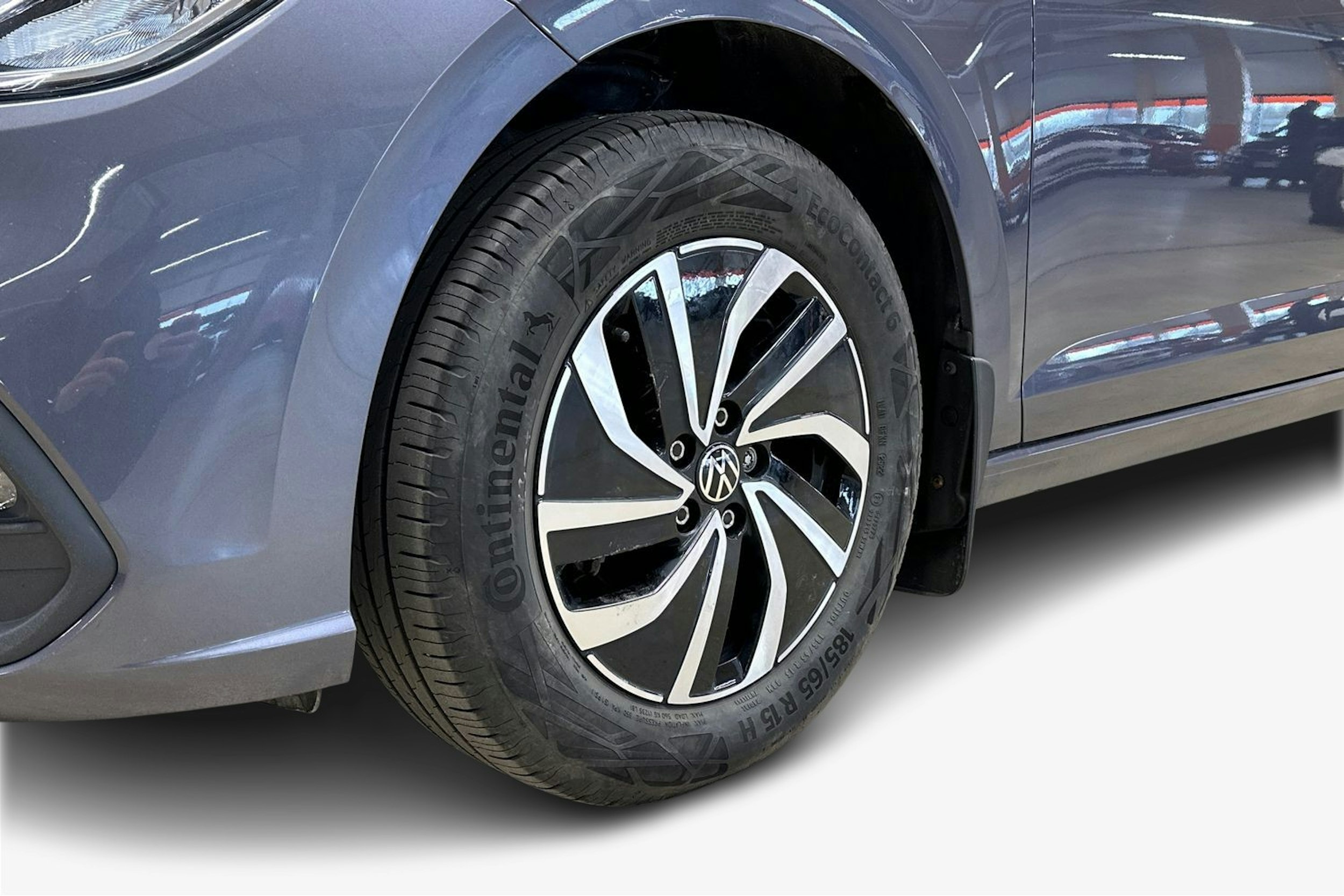 harmaa Volkswagen Polo 2023 kuva 16.