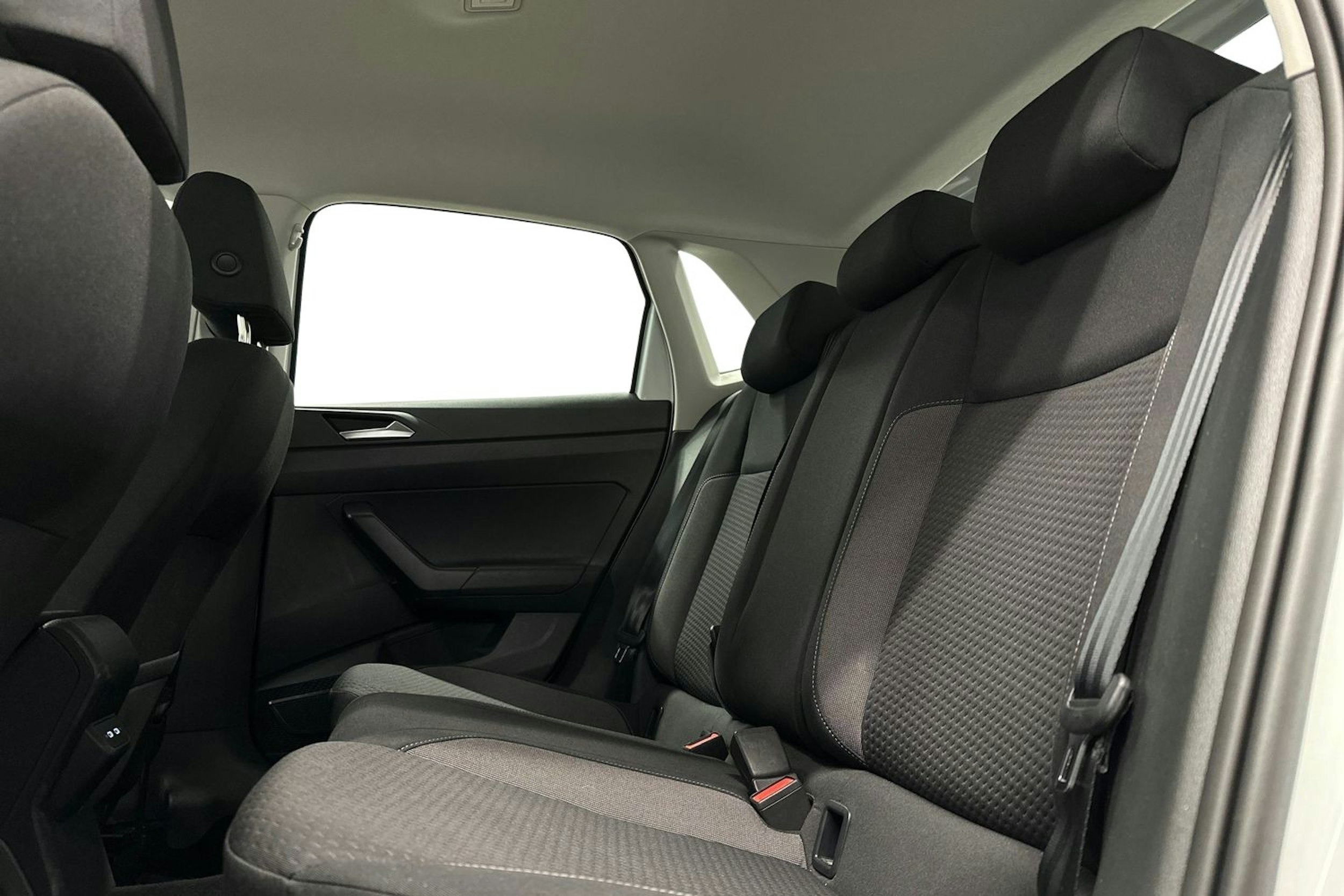 valkoinen Volkswagen Polo 2023 kuva 8.
