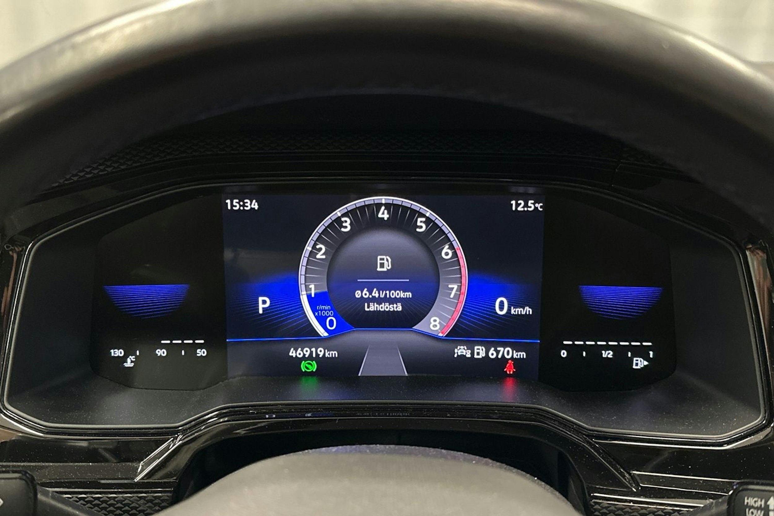valkoinen Volkswagen Polo 2023 kuva 16.