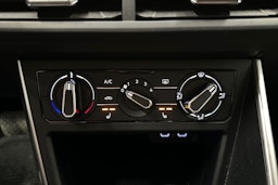 valkoinen Volkswagen Polo 2023 kuva 17.