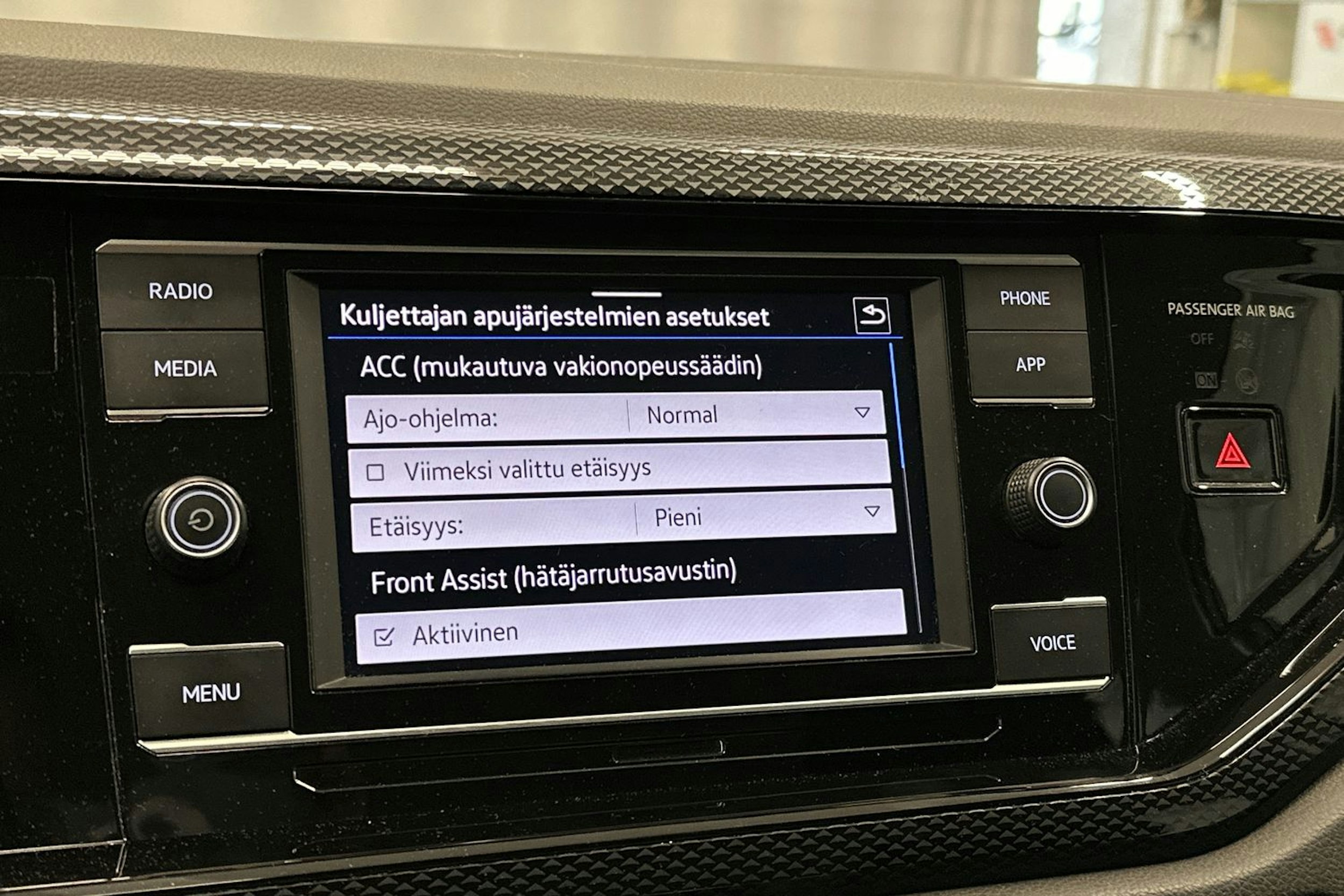 valkoinen Volkswagen Polo 2023 kuva 20.