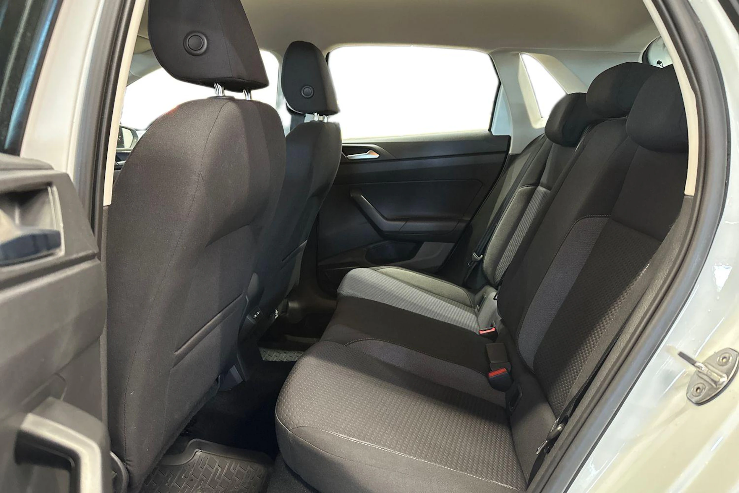 valkoinen Volkswagen Polo 2023 kuva 8.