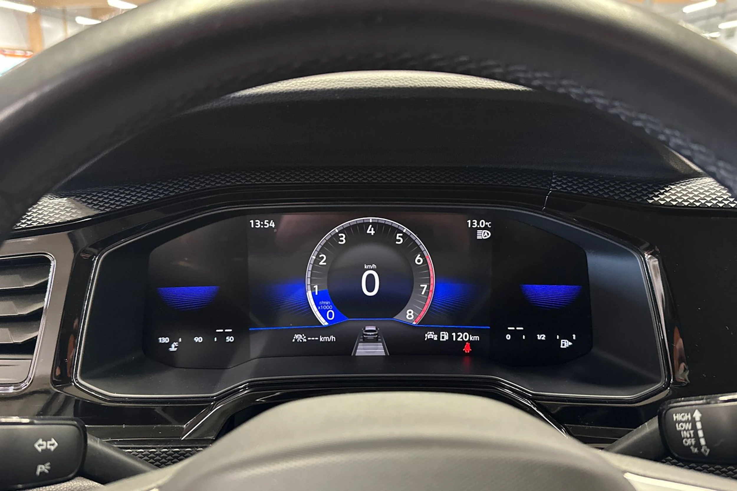 valkoinen Volkswagen Polo 2023 kuva 18.