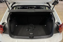 valkoinen Volkswagen Polo 2023 kuva 23.