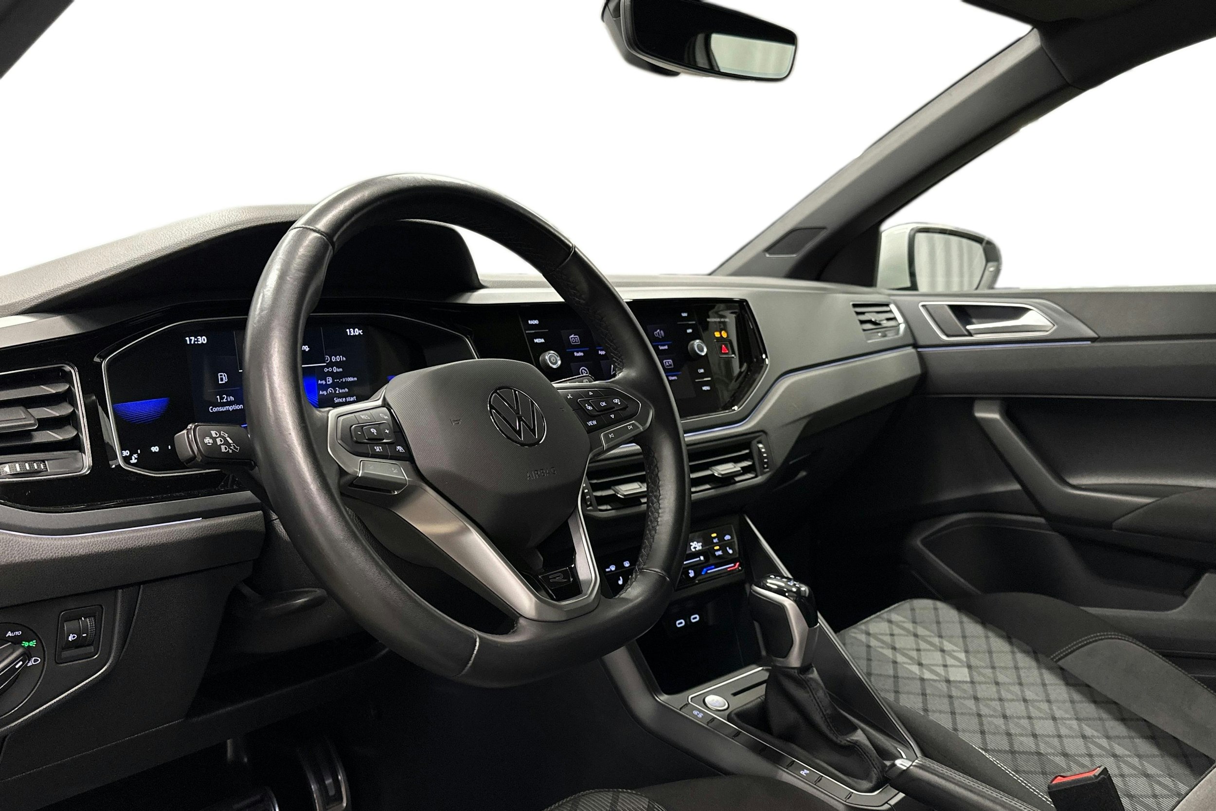 valkoinen Volkswagen Polo 2023 kuva 7.