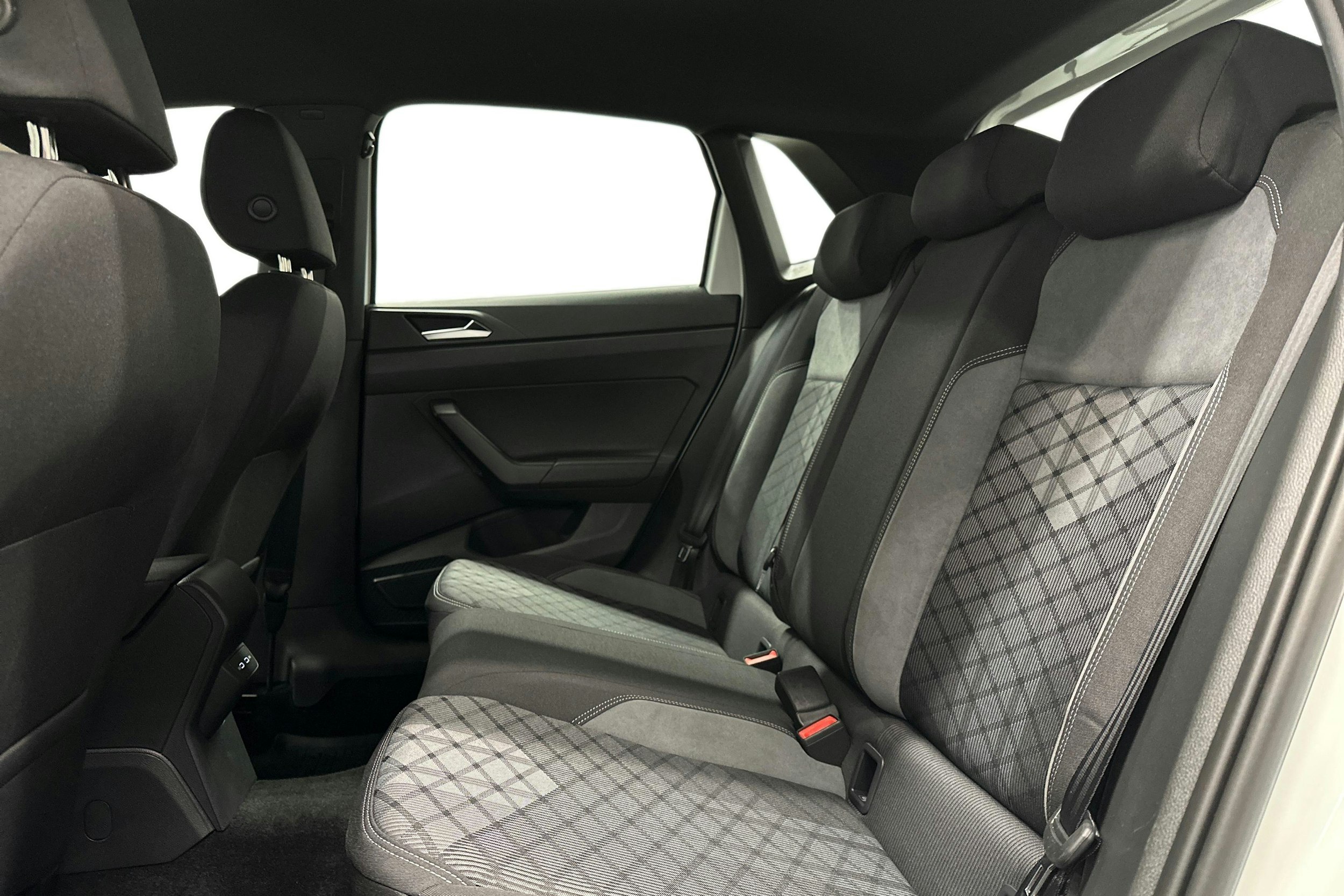 valkoinen Volkswagen Polo 2023 kuva 10.