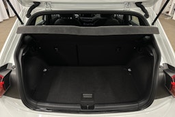 valkoinen Volkswagen Polo 2023 kuva 14.