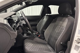 valkoinen Volkswagen Polo 2023 kuva 15.