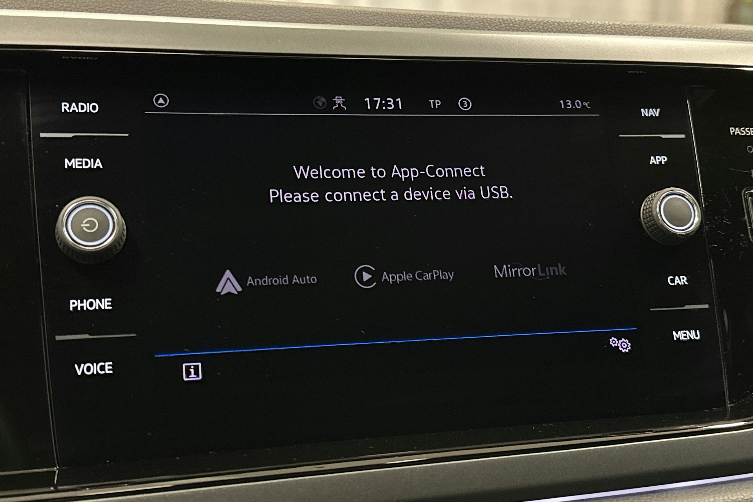 valkoinen Volkswagen Polo 2023 kuva 20.