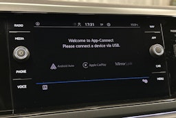 valkoinen Volkswagen Polo 2023 kuva 20.