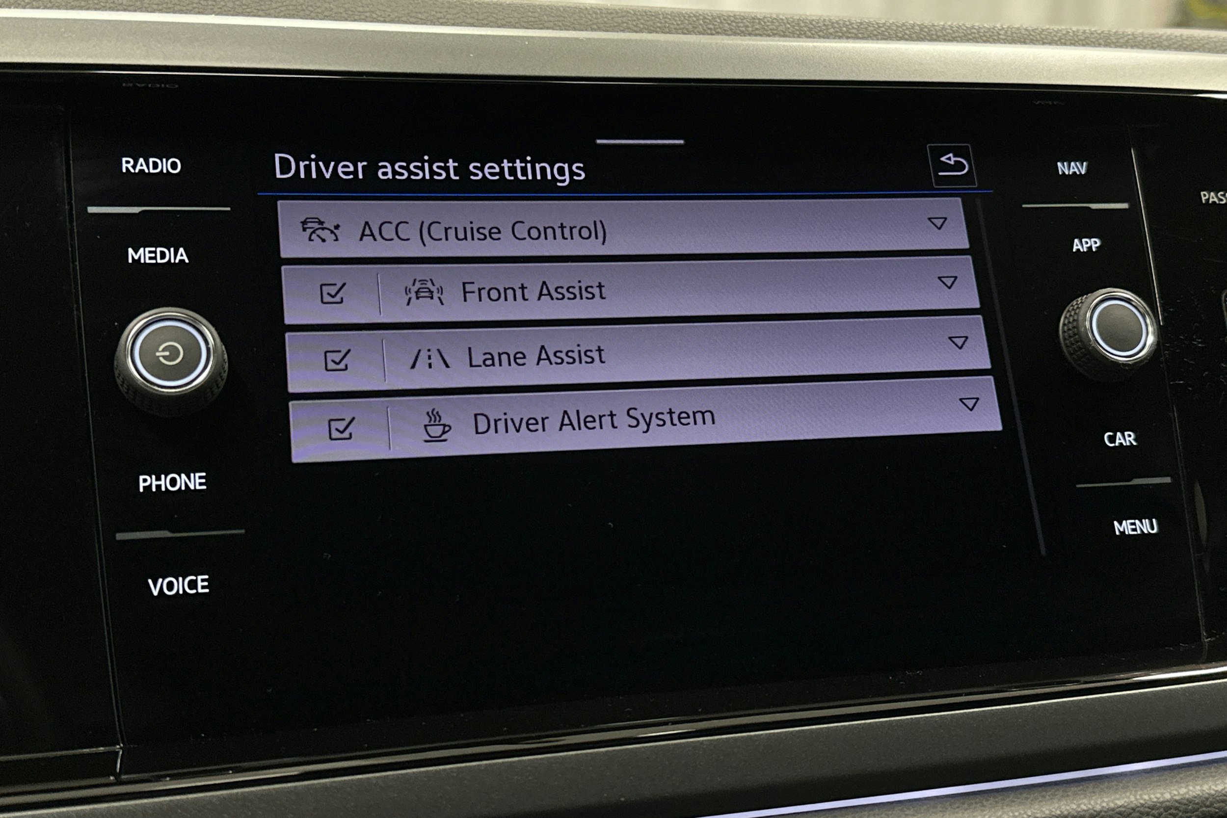 valkoinen Volkswagen Polo 2023 kuva 21.