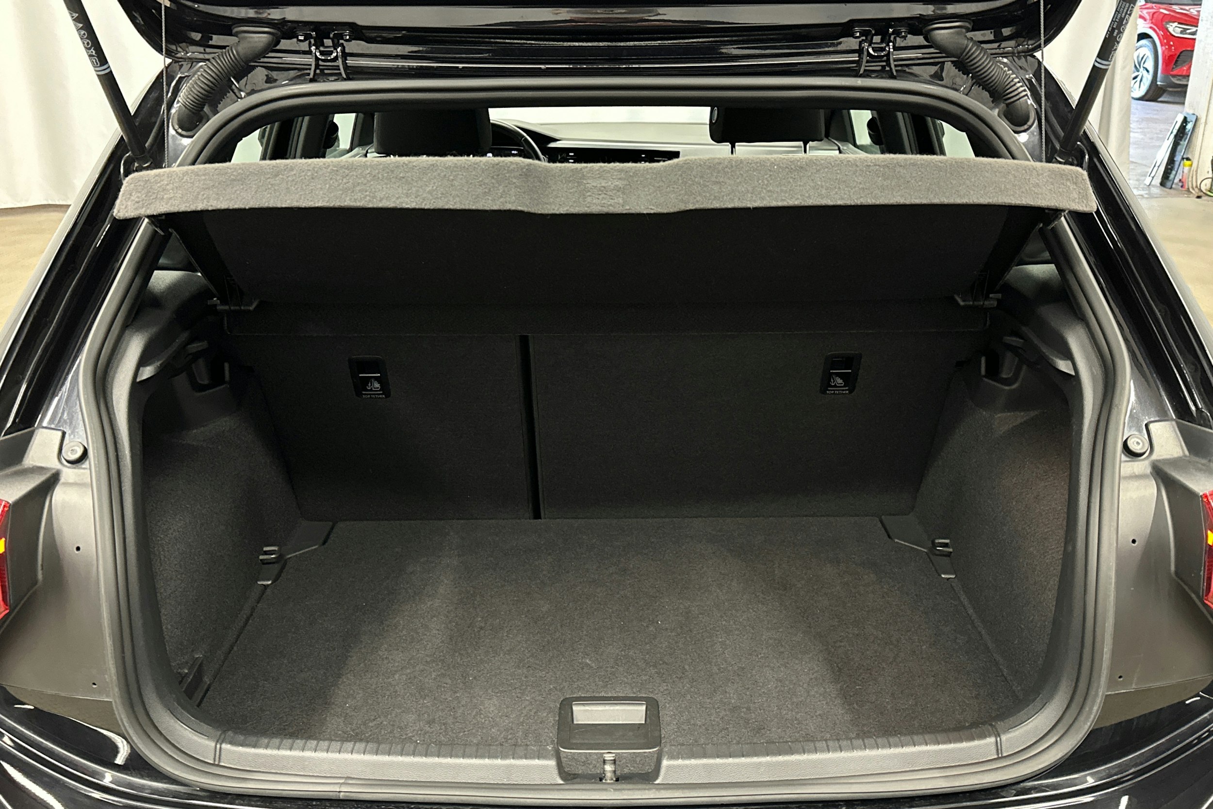 musta Volkswagen Polo 2023 kuva 14.