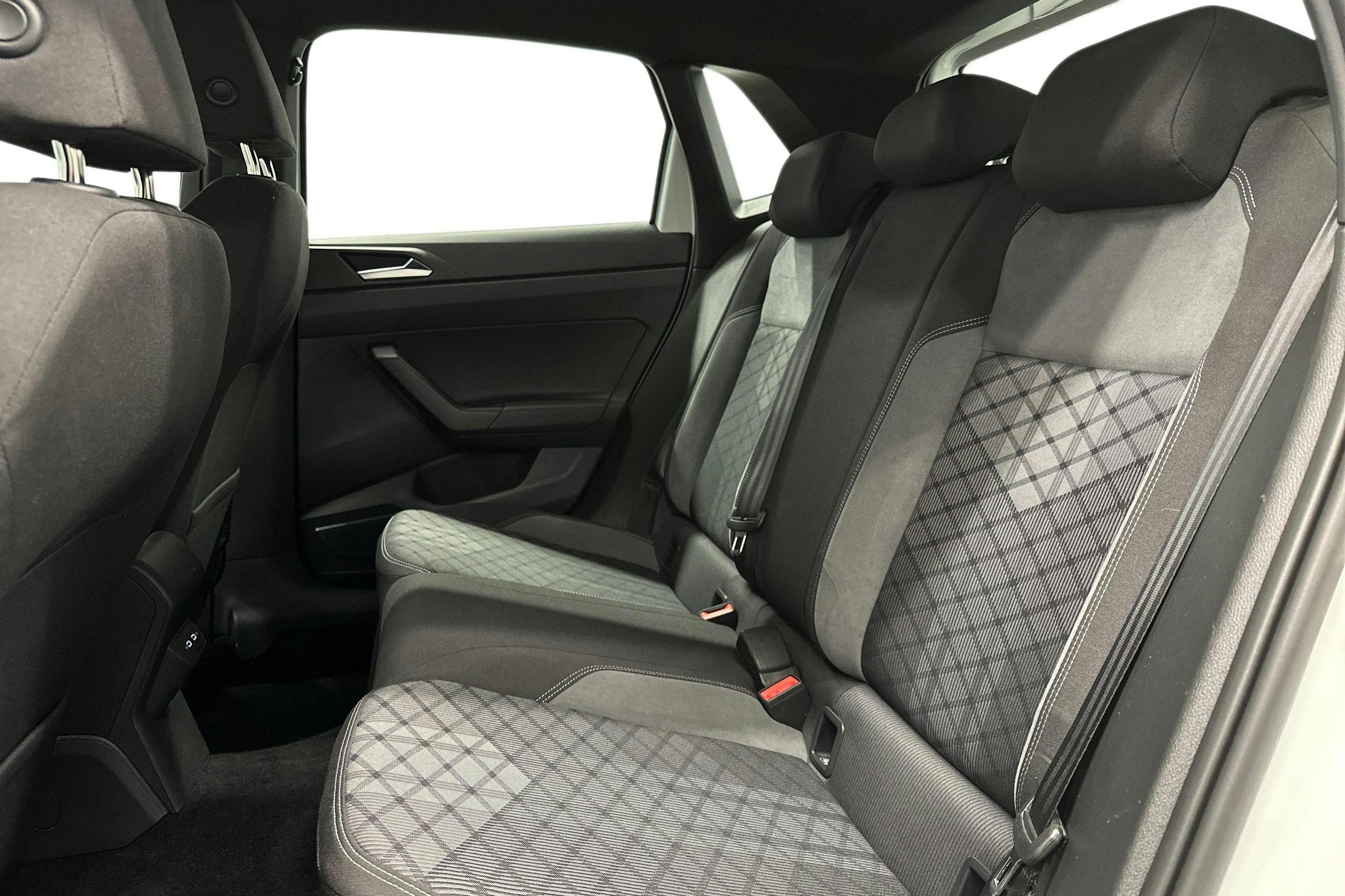 valkoinen Volkswagen Polo 2023 kuva 10.