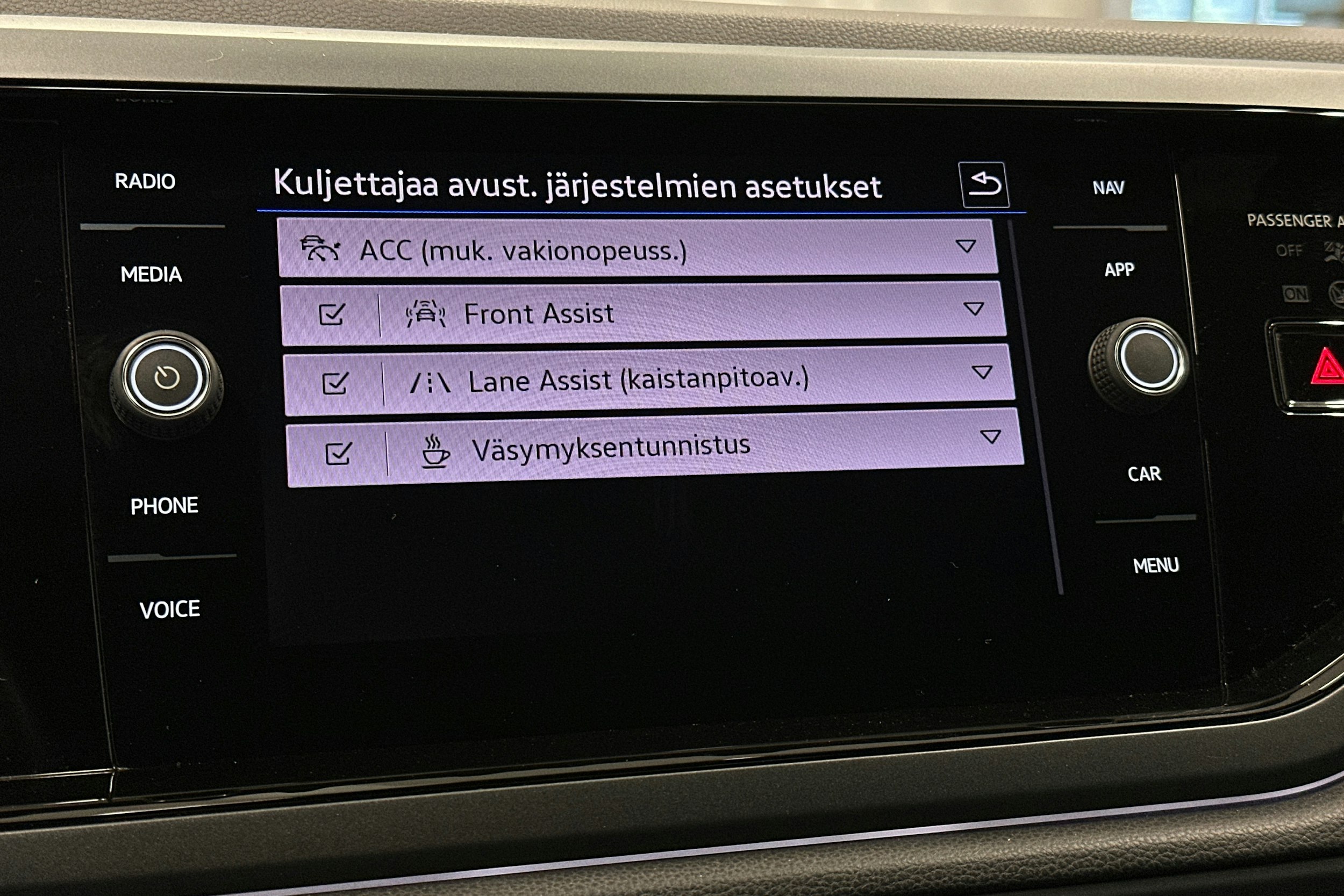 valkoinen Volkswagen Polo 2023 kuva 21.