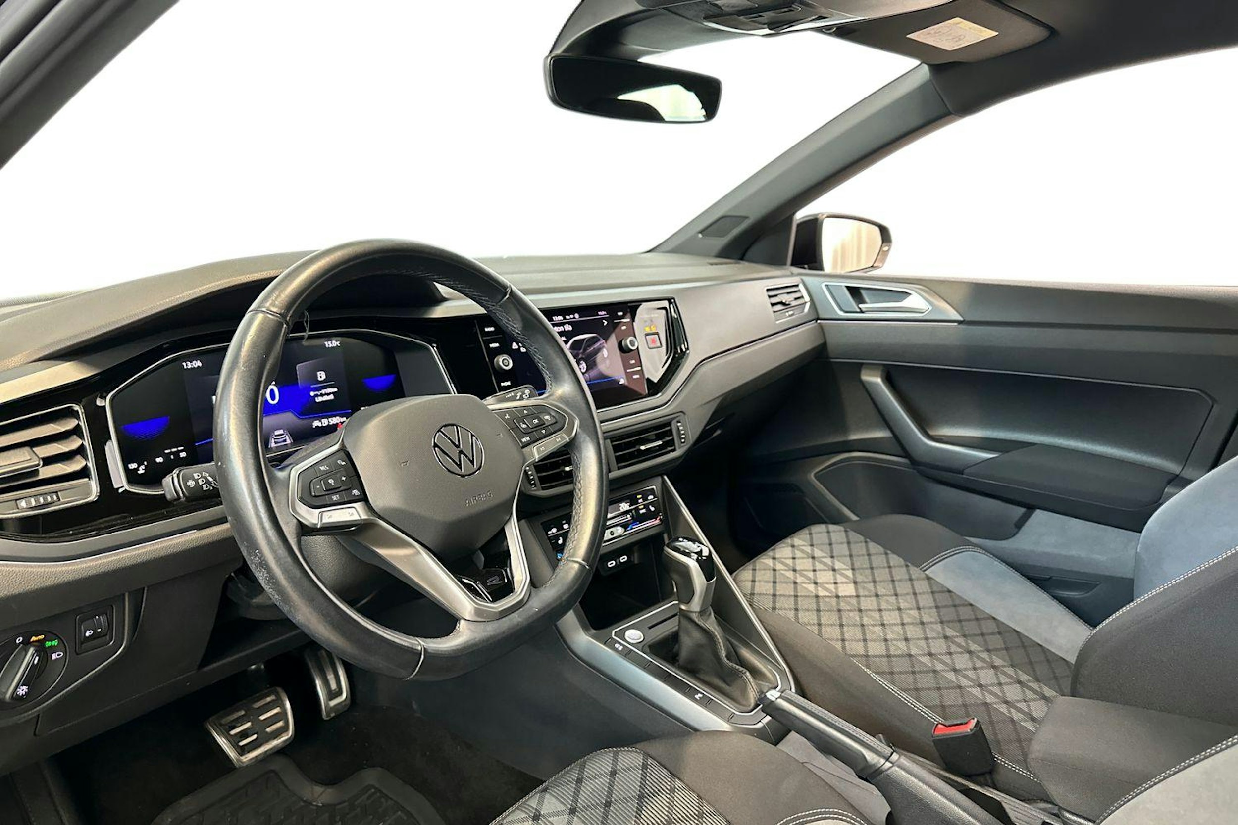 musta Volkswagen Polo 2023 kuva 7.
