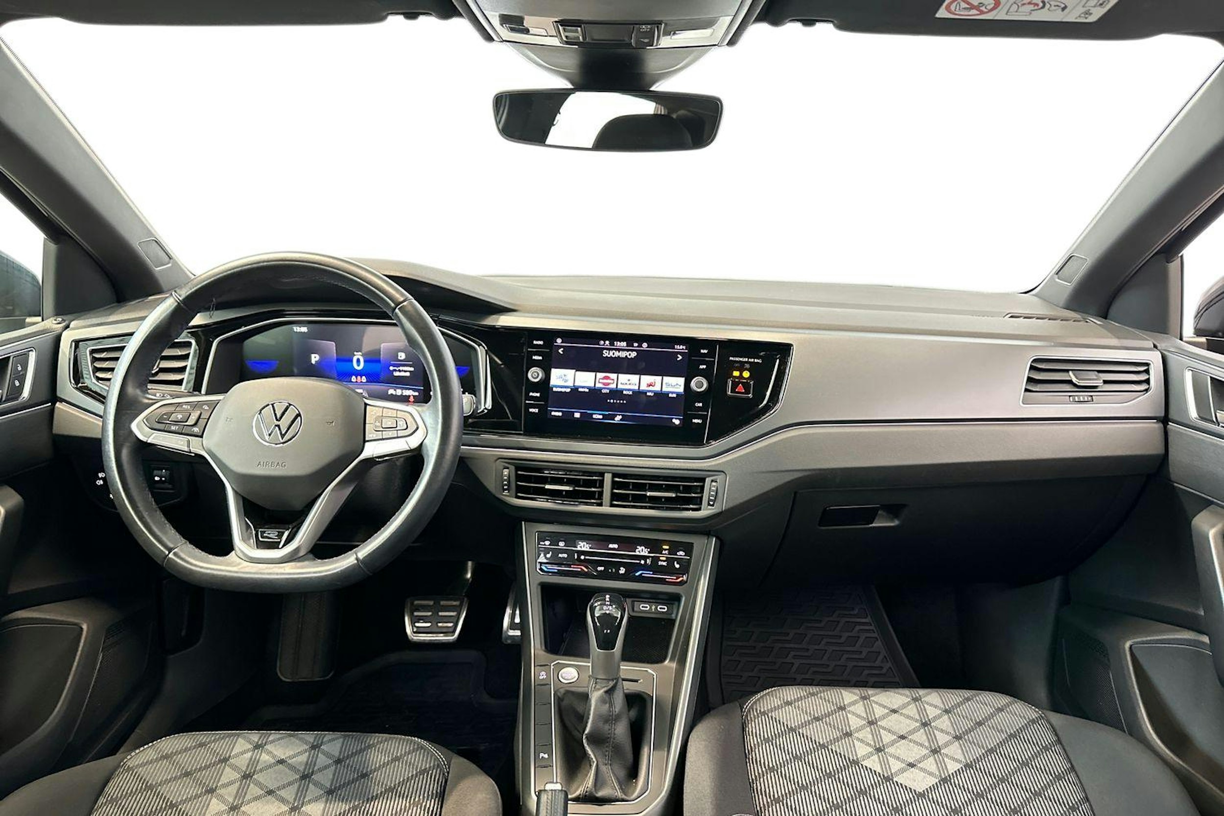 musta Volkswagen Polo 2023 kuva 9.
