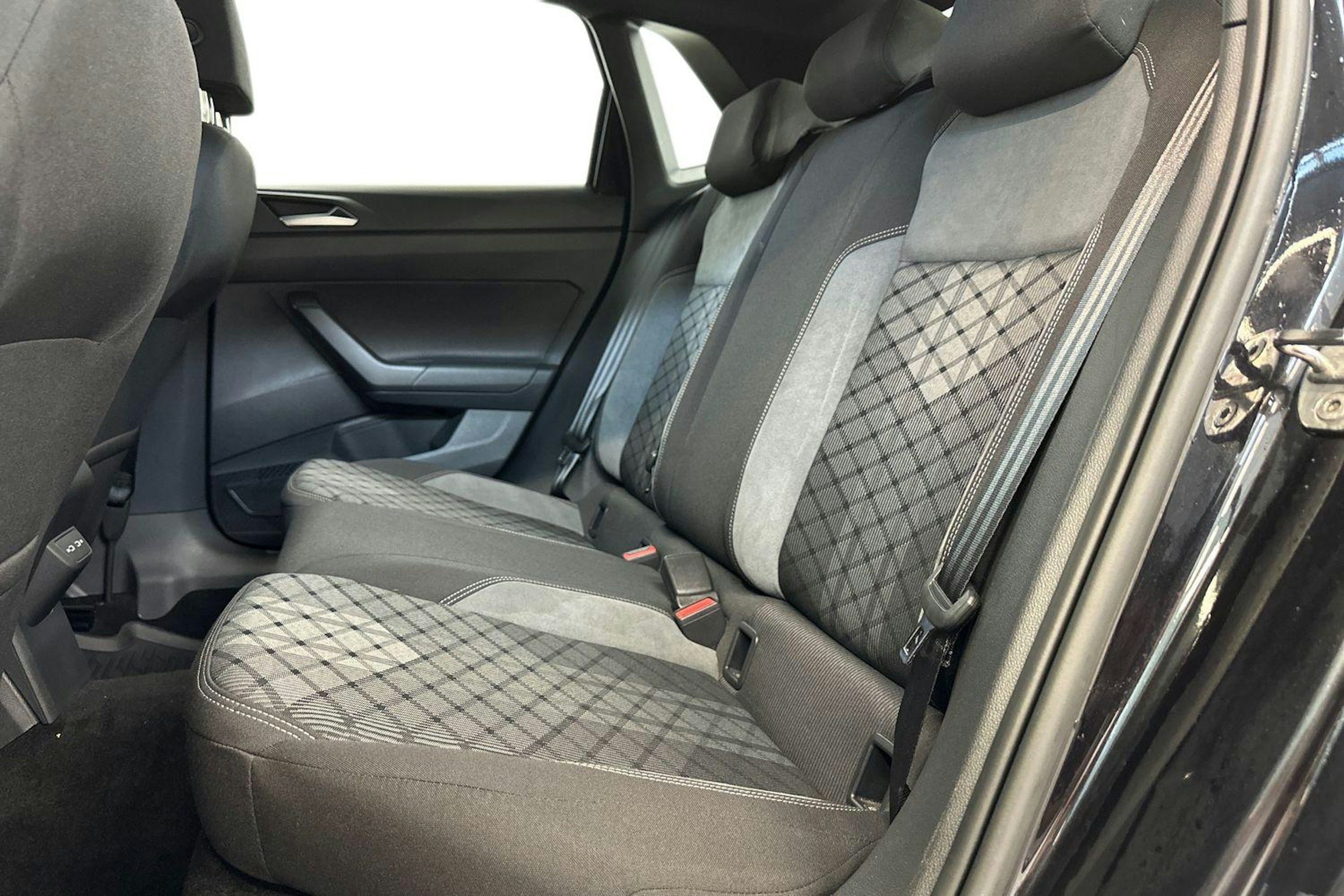 musta Volkswagen Polo 2023 kuva 10.
