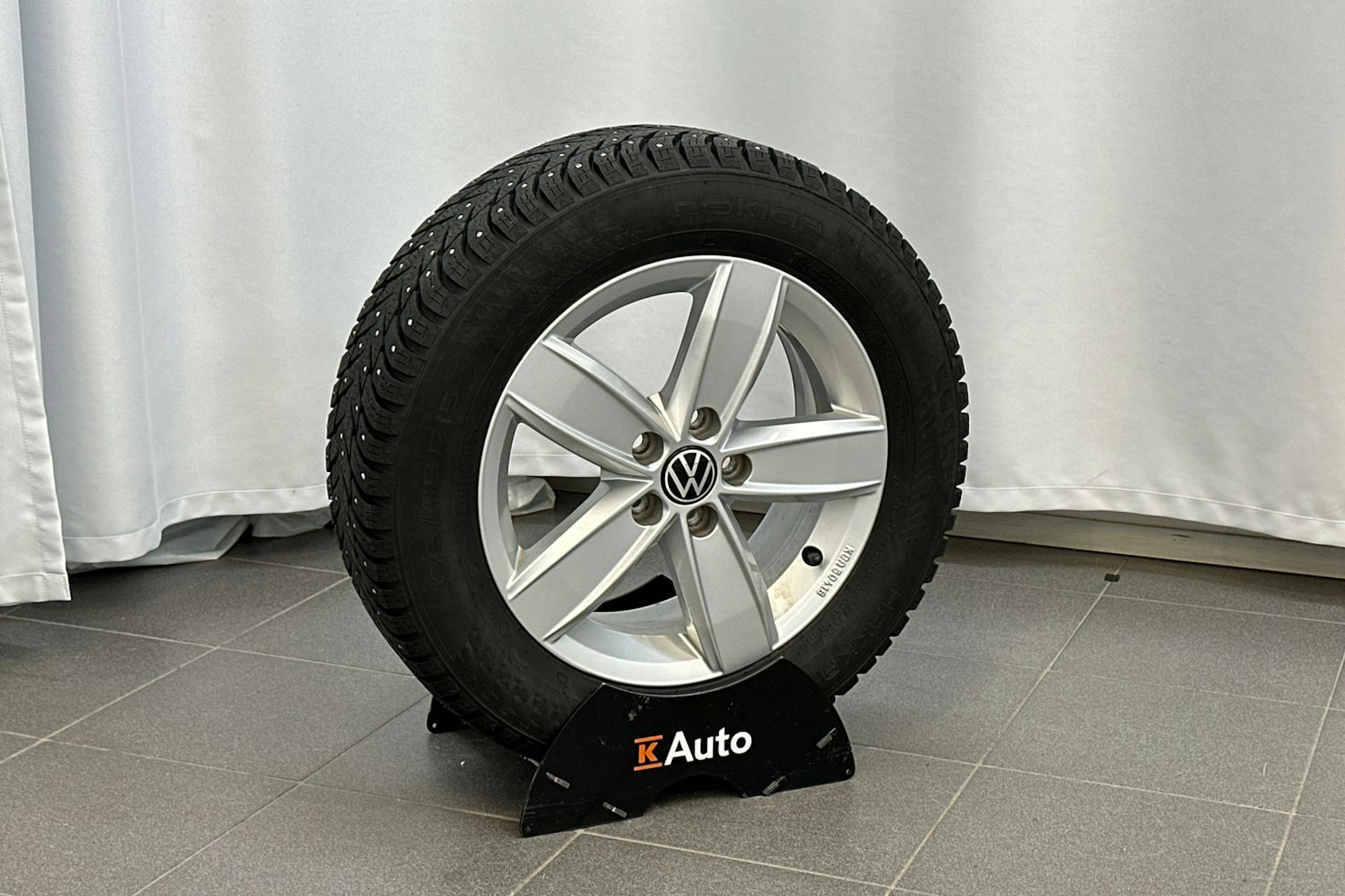 musta Volkswagen Polo 2023 kuva 14.