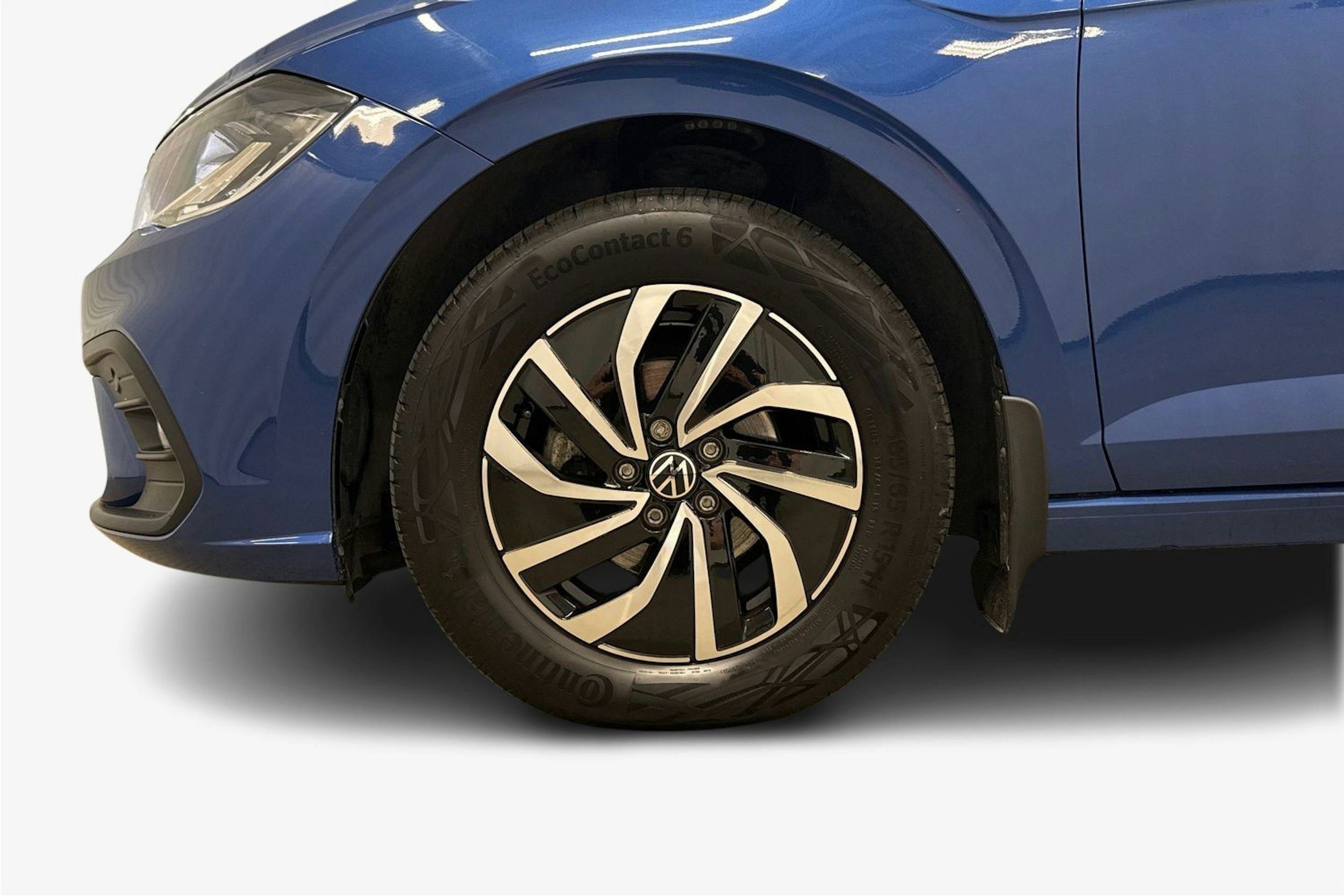 sininen Volkswagen Polo 2023 kuva 9.
