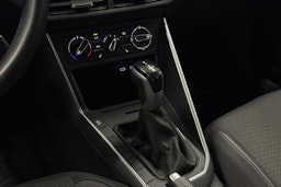 sininen Volkswagen Polo 2023 kuva 18.