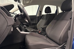sininen Volkswagen Polo 2023 kuva 19.