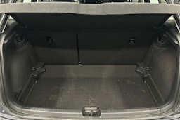 harmaa Volkswagen Polo 2023 kuva 20.