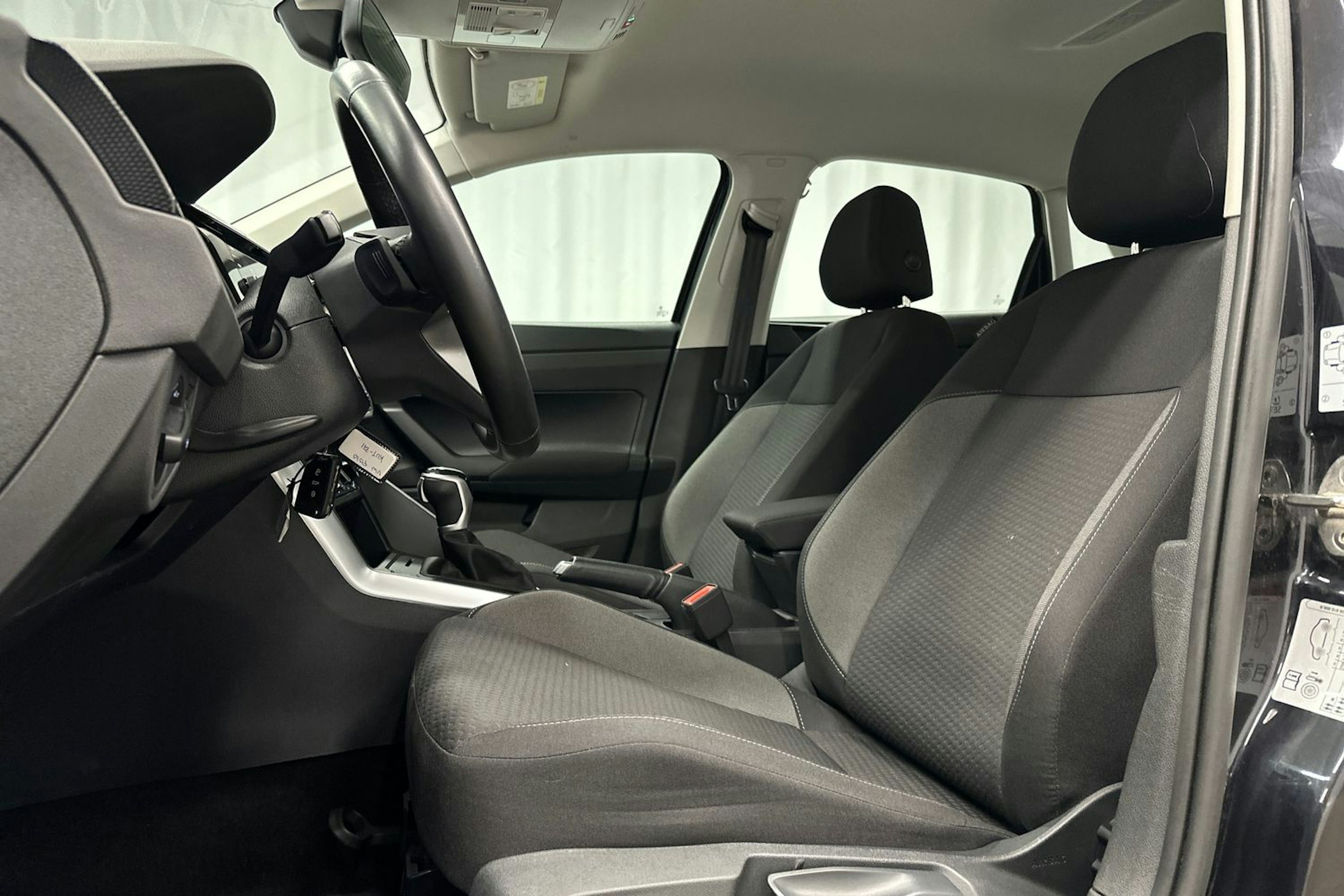 musta Volkswagen Polo 2023 kuva 14.