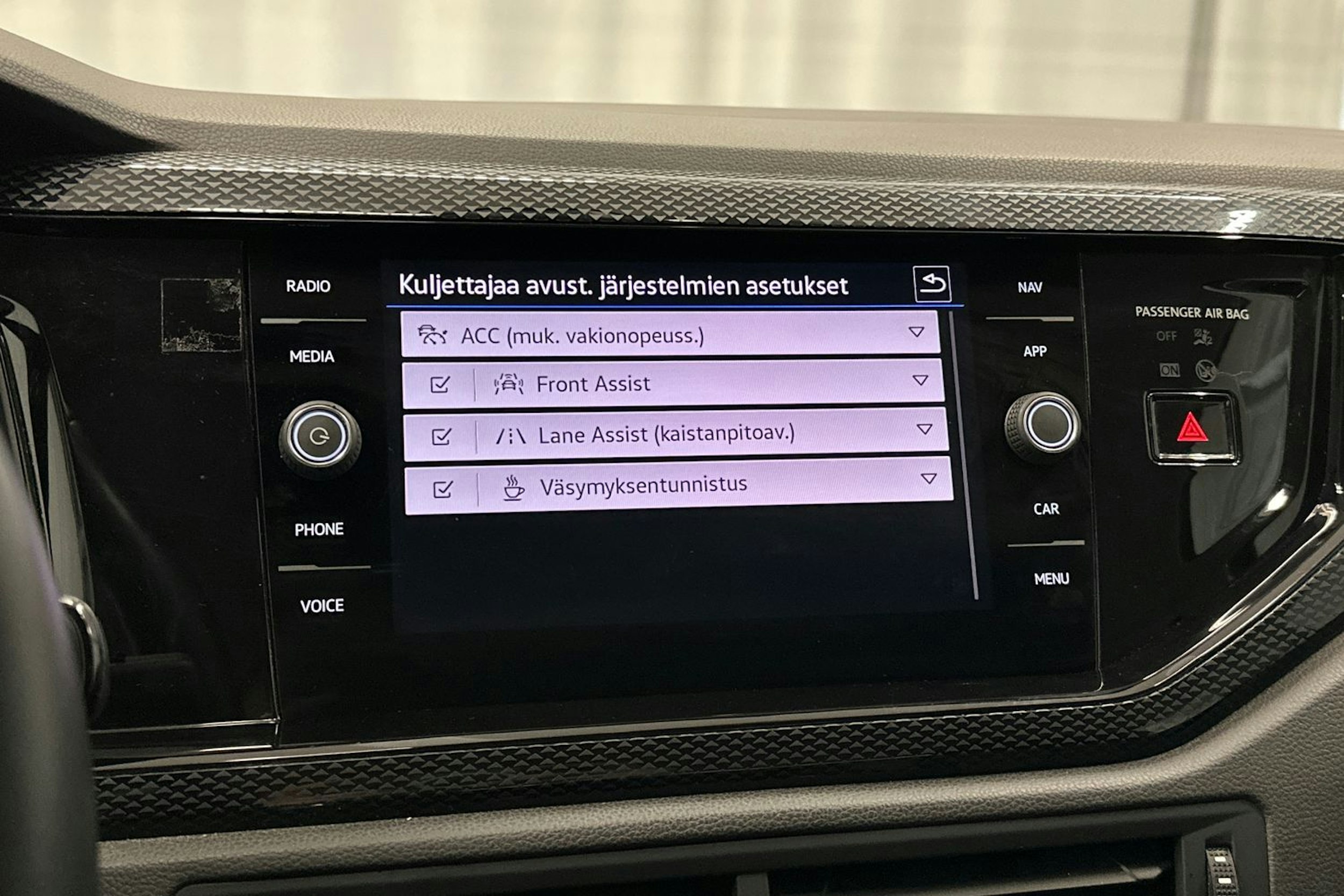 musta Volkswagen Polo 2023 kuva 24.