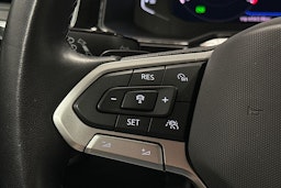 sininen Volkswagen Polo 2023 kuva 17.