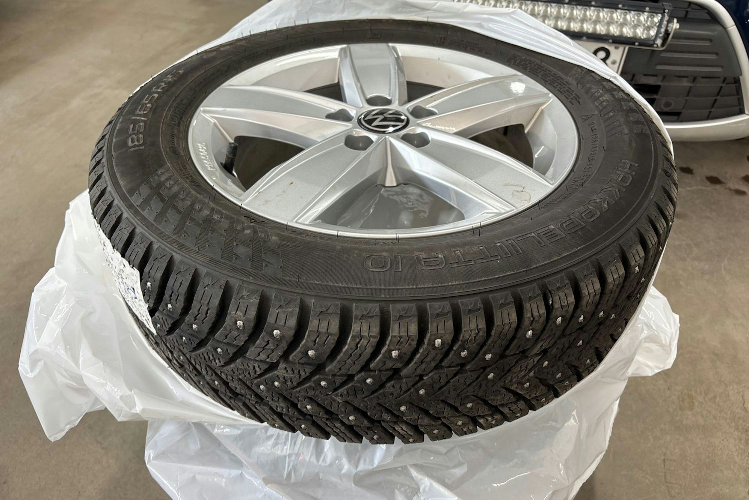 sininen Volkswagen Polo 2023 kuva 13.