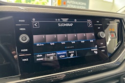 sininen Volkswagen Polo 2023 kuva 17.
