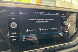 sininen Volkswagen Polo 2023 kuva 18.